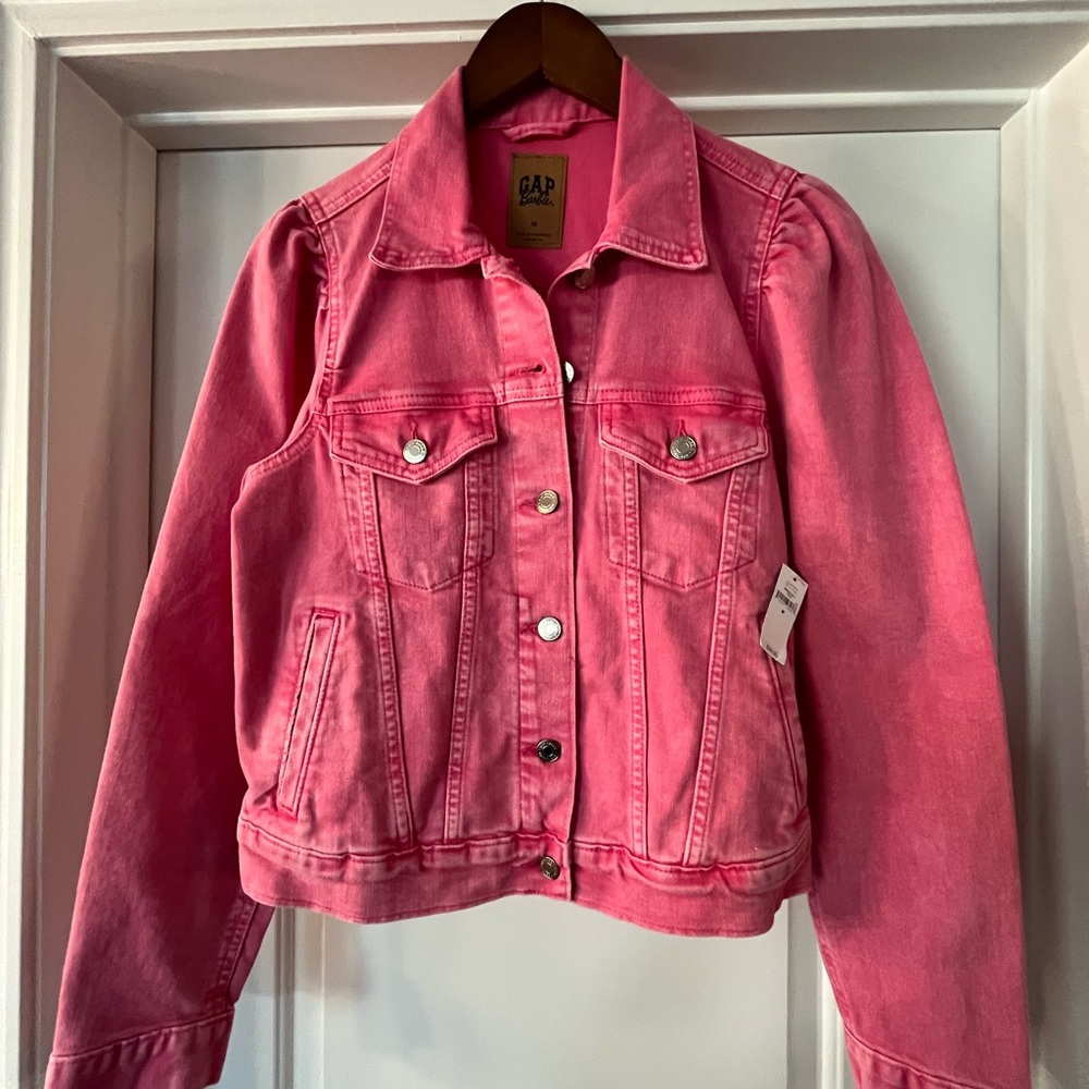 Women's GAP "Barbie" Pink Denim Jacket NWT (size Medium)